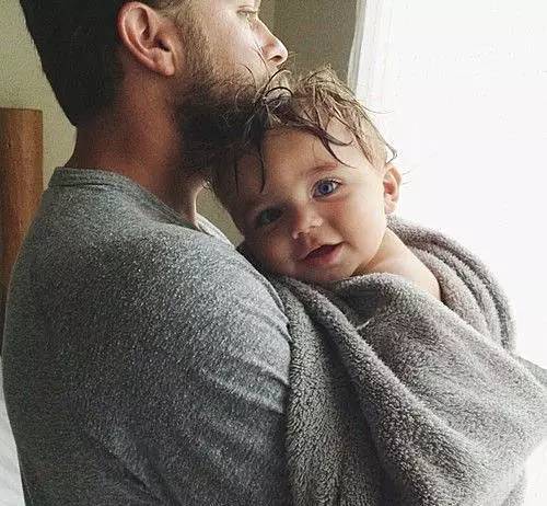 dw手表赠送什么表带,dw手表送男朋友怎么样