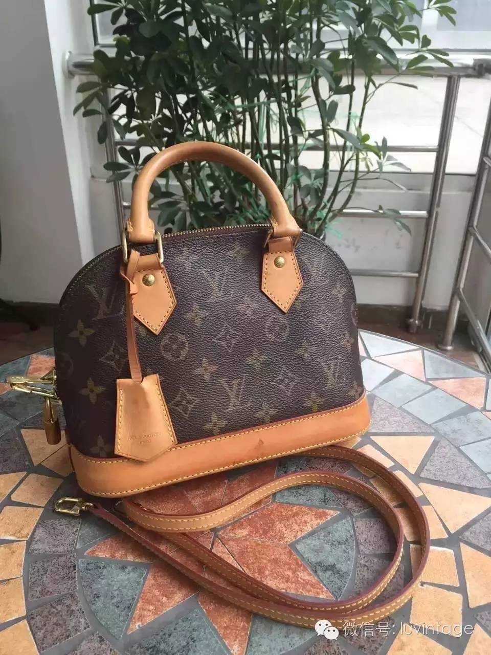 明星同款lv包,女明星lv水桶包