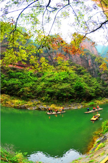 写大峡谷美景的作文,写太行山景色的诗句