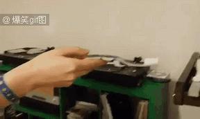 男子醒来躺在酒店,男子醉酒从酒店醒来逃跑