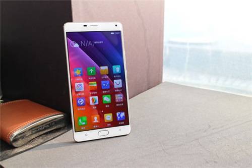 父亲节手机推荐,哪款智能手机更适合老人家