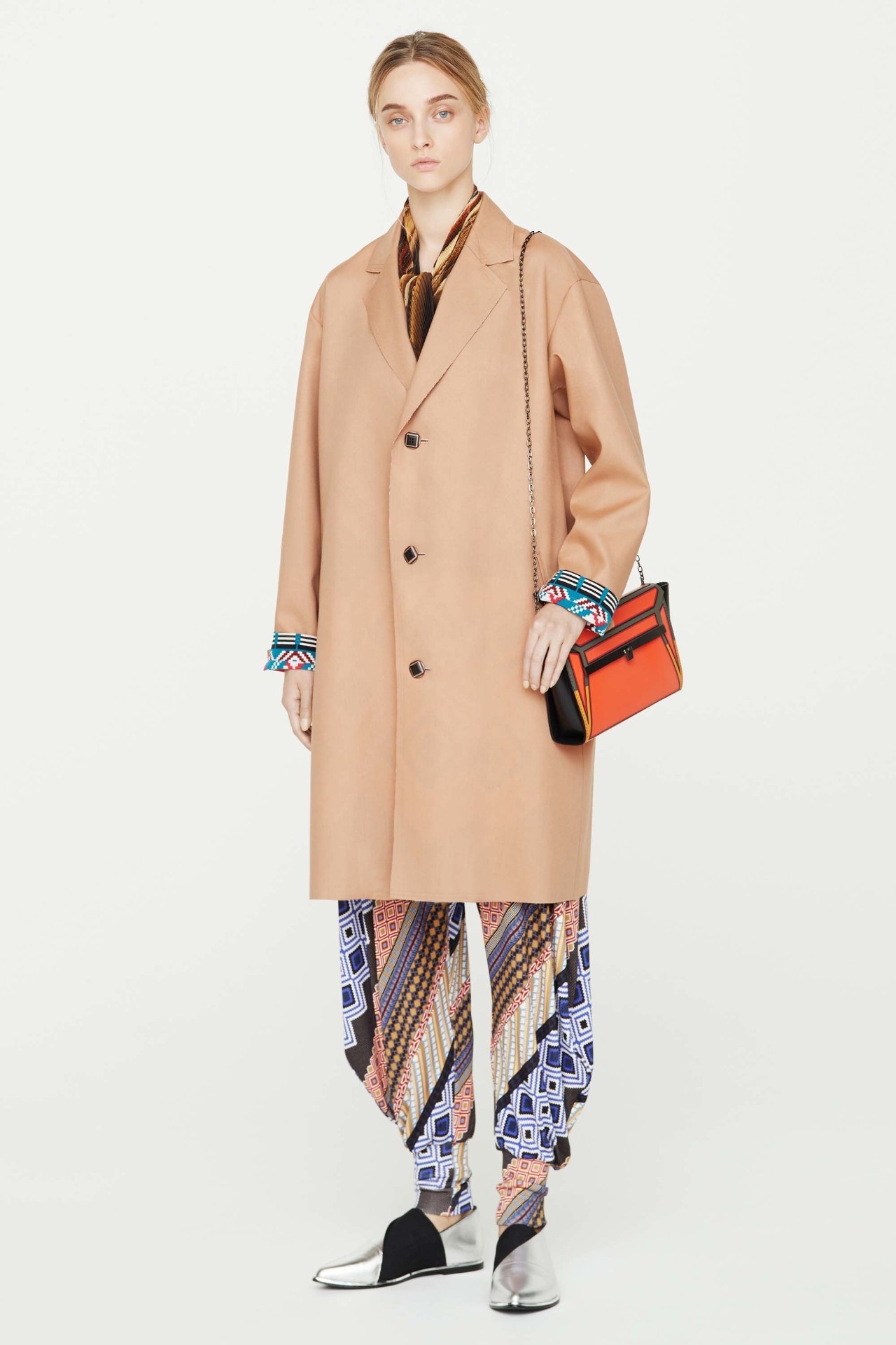 市场动态|IsseyMiyake2017早春系列，三宅褶皱，最低调的热卖元素！