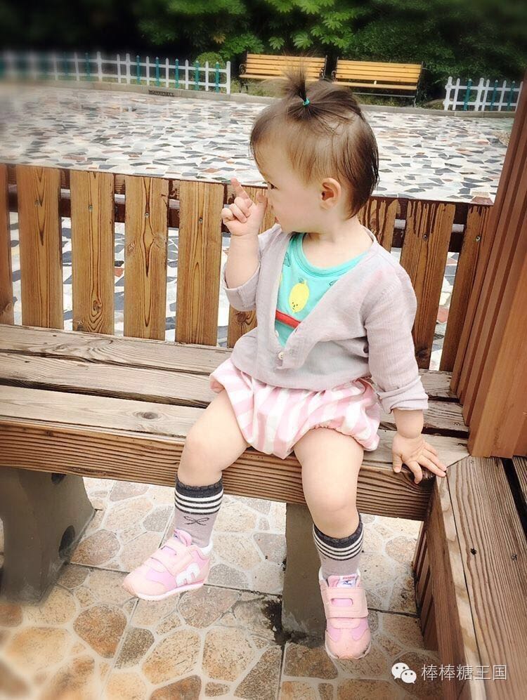 给宝宝买了双mikihouse鞋子,mikihouse鞋适合多大的宝宝穿