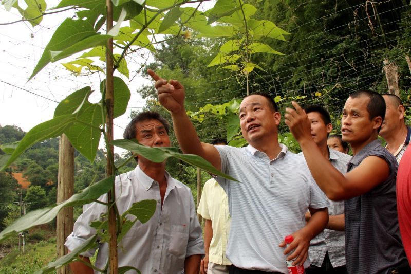 读图广西0701|柳州防二手烟呼吸装置引起网友的关注和同情