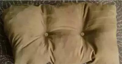 沙发靠枕塌了怎么变饱满,沙发靠枕倒下来怎么办