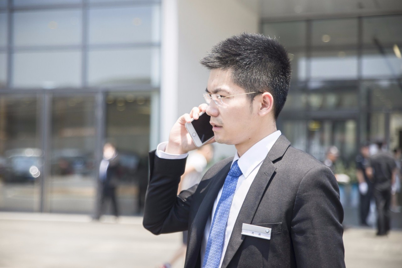 宝马做什么工作比较好,宝马上班工作的优缺点