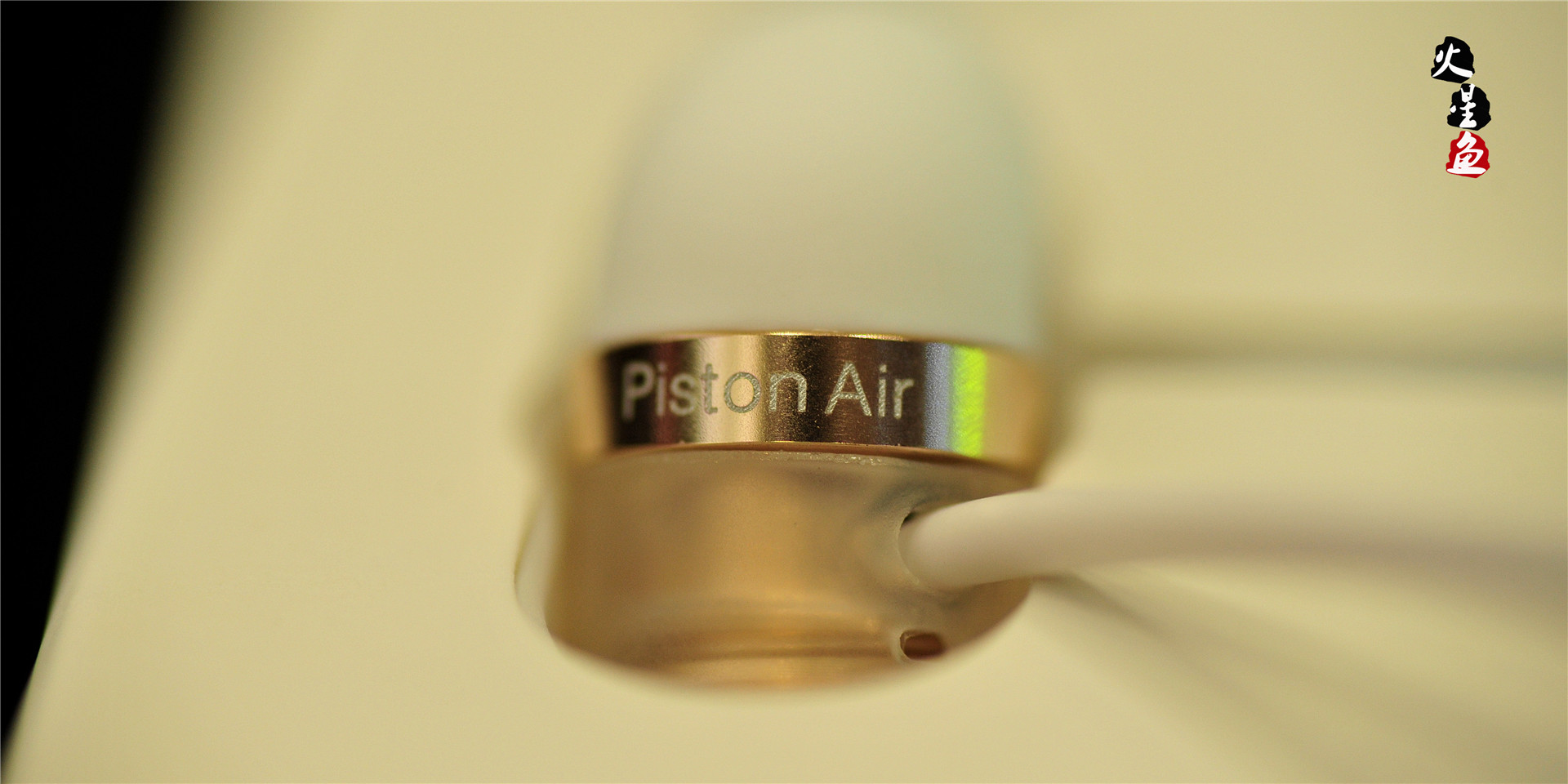 小米双单元半入耳式耳机测评,小米铁圈耳塞