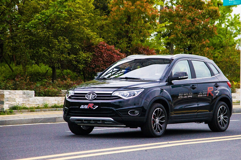小型SUV中的“德国战车”，看一汽森雅R7如何重塑市场格局？