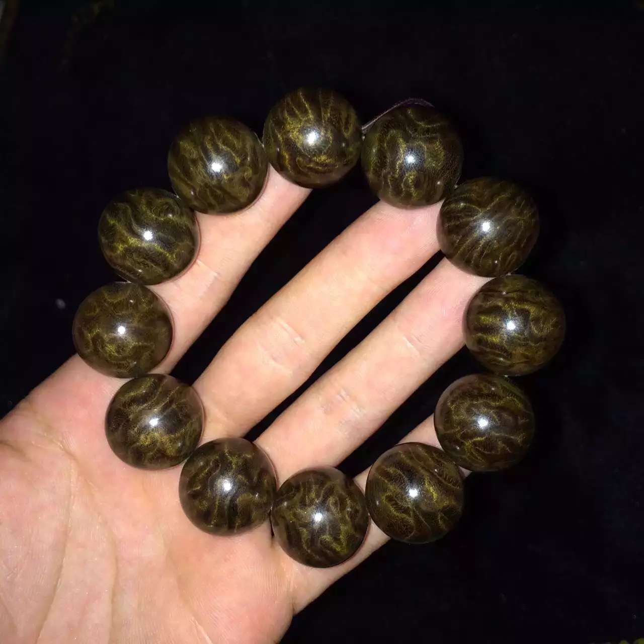 国宝级极品金丝楠阴沉木,很便宜的金丝楠木阴沉木是什么