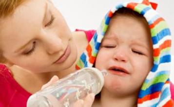 十个宝宝发烧怎么办,十个月宝宝去火喝什么药