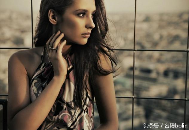 一个有魅力的女人有哪些表现,一个魅力女人是什么样的