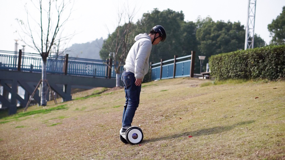 深陷“安全门”，小米九号平衡车究竟表现如何？