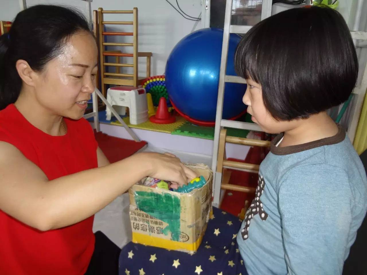 关注残疾小朋友,关注孤独症儿童走向美好未来