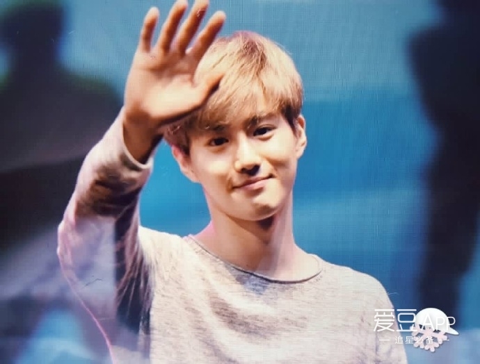 exo分享mv,exo分享吴世勋