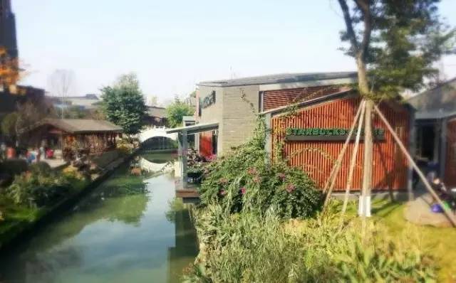 成都旗舰店为什么那么多,要逛就逛最大的zara