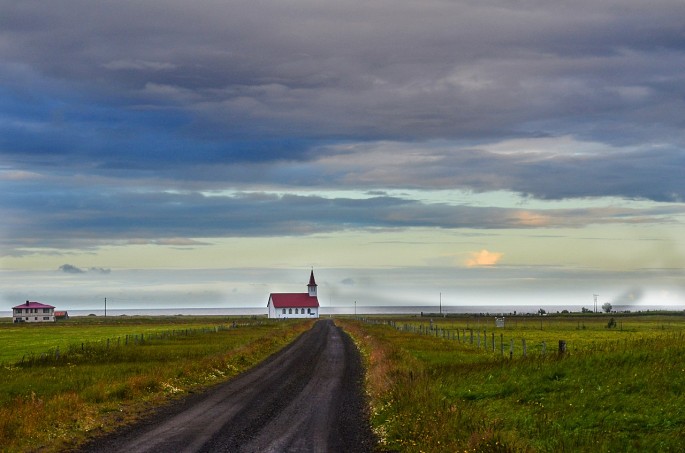 冰岛到底是什么样的国家,冰岛可以说是一个敢吃的国家