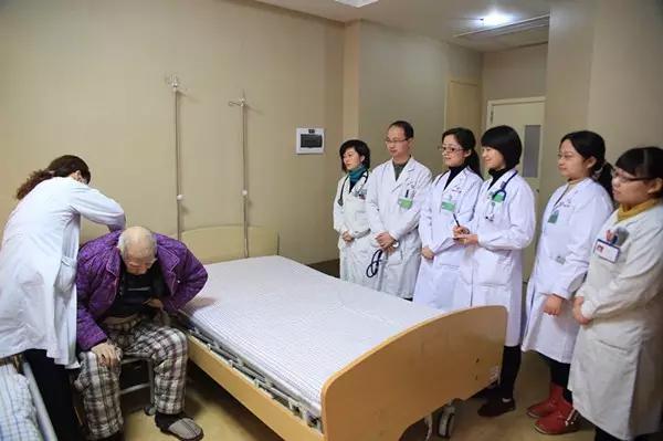 中心医院大动脉炎病例入选国家风湿病数据中心研究，全国仅16家