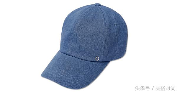 18套简单干净的白t恤穿搭合集,夏天穿白t恤太单调学我这样搭配