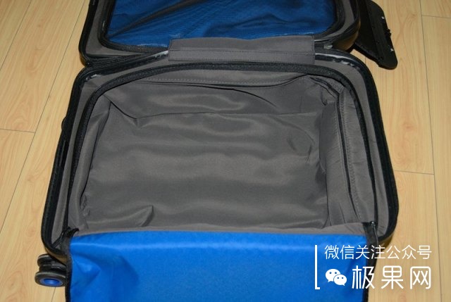 最适合自动行走的旅行箱,自动打开旅行箱