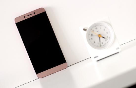 为什么乐max2这么便宜,乐max2大概多少钱