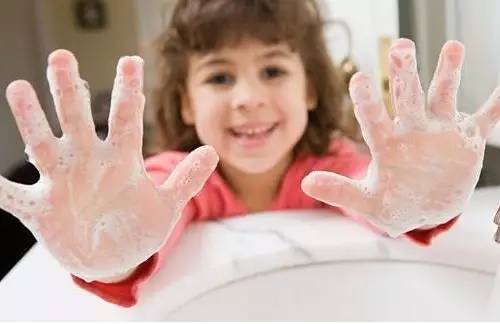 医生亲讲，孩子腹泻怎么办的权威详细解答