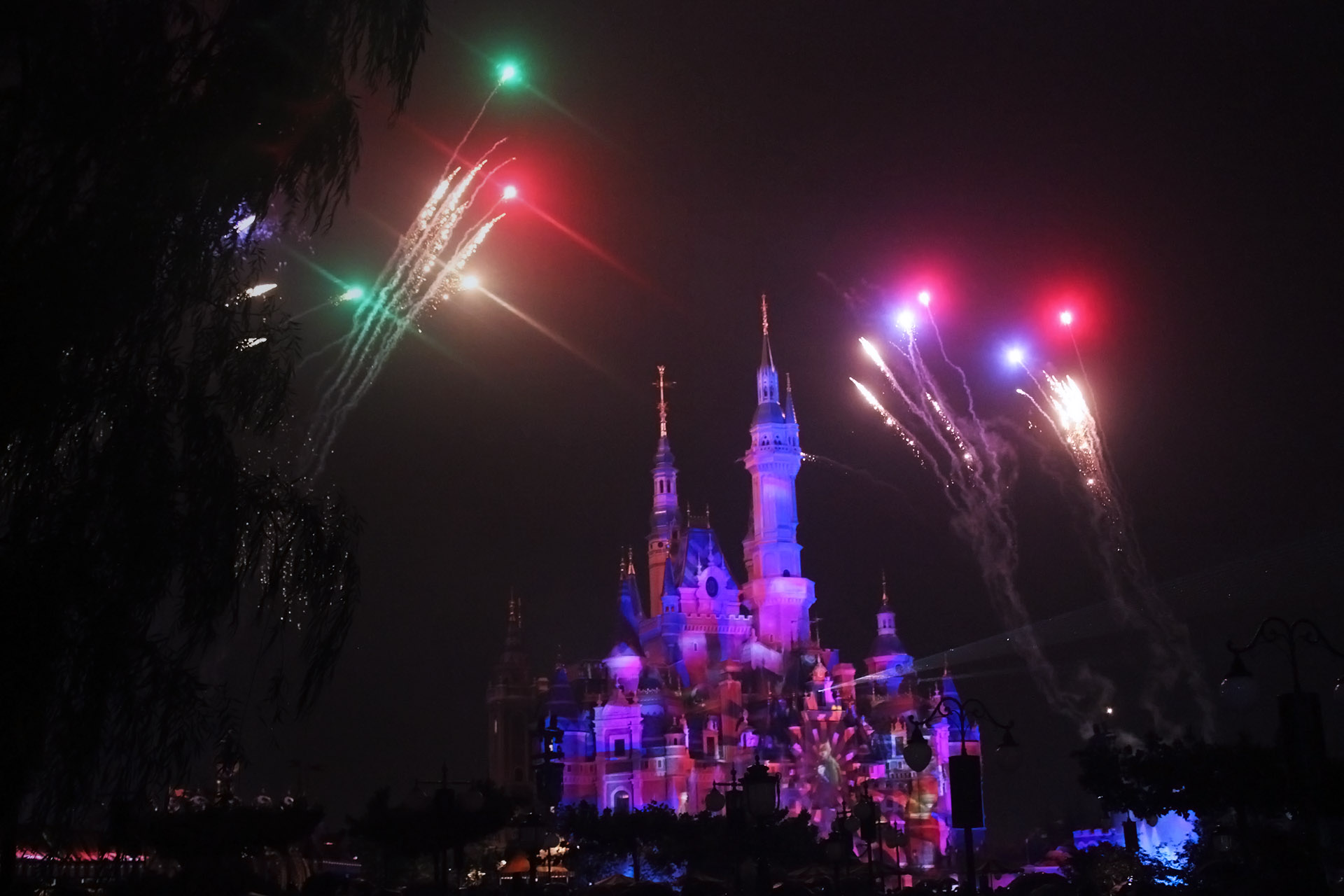 上海迪士尼好玩吗值得去吗,上海迪士尼一整天游玩攻略