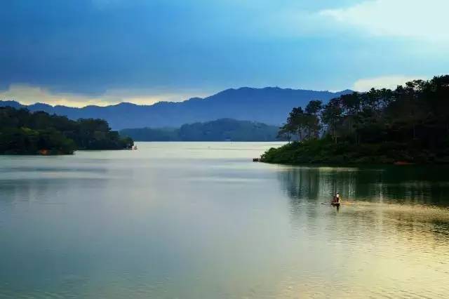 乐活｜美翻了！广州周边竟然藏着10个“桂林山水”