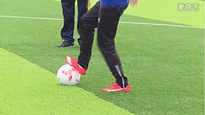 鹿晗踢球明星队,鹿晗踢球什么水平