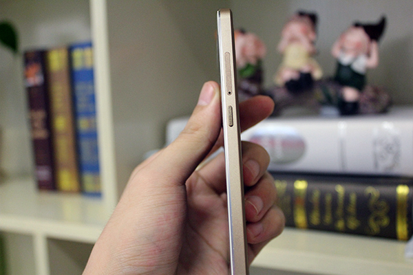 蓝魔r10评测,蓝魔r10图片