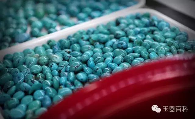 绿松有冰裂还值得入手吗,绿松冰裂的珠子值得购买吗