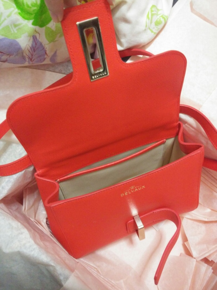 半年她居然集齐了这多款大牌包,看见喜欢的像着了迷