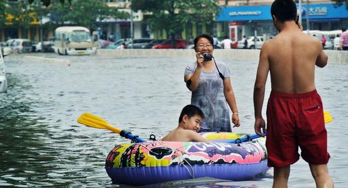 暴风雨来临请做好防洪准备,最强降雨即将来袭请做好安全防范