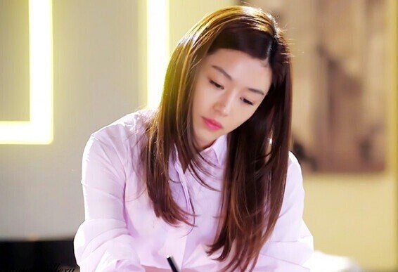 你会因为爱豆而喜欢上一只口红吗?