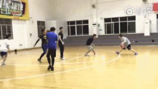 鹿晗帅气洗脱“娘”标签,获赞:确实不错,比吴亦凡强