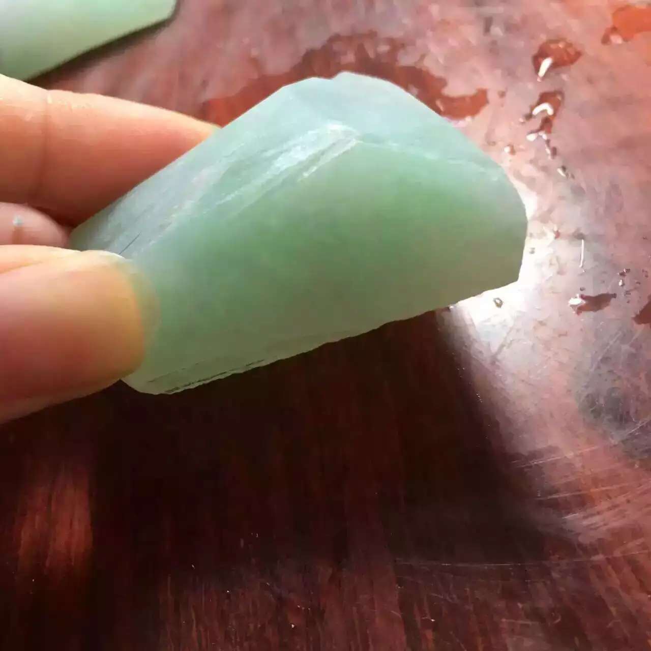 翡翠微商渠道,翡翠微商招收代理