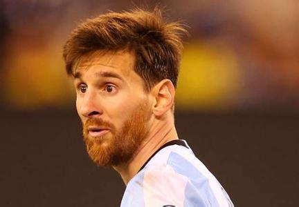 足球绝代双骄c罗梅西视频,梅西大战c罗足球比赛完整版