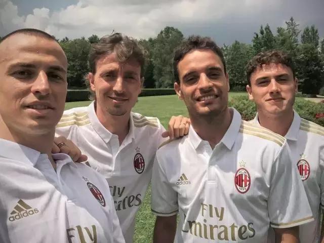 不吹不黑的牌子,米兰的球衣哪款最经典