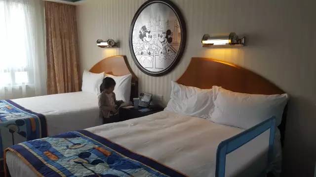 迪士尼好莱坞酒店门口有海边么,迪士尼好莱坞酒店要门票吗