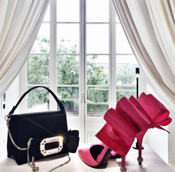 rogervivier方扣单鞋,rogervivier方扣鞋各款式