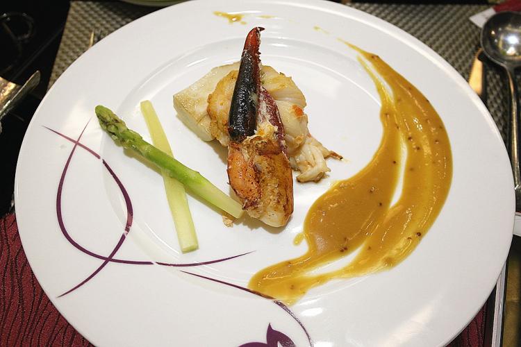 高端法式铁板烧三百多双人餐,人均6000铁板烧