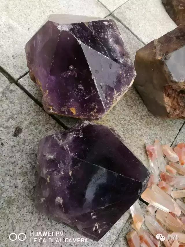 水晶品种大全图解,紫水晶品种