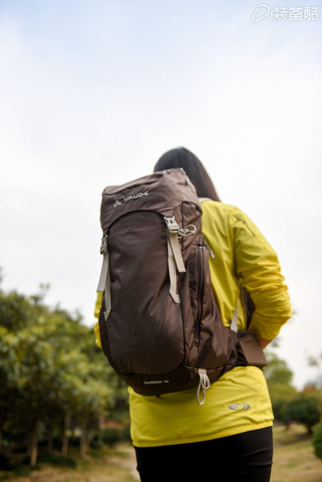 女出行背包正品,女性出行必备双肩包轻奢