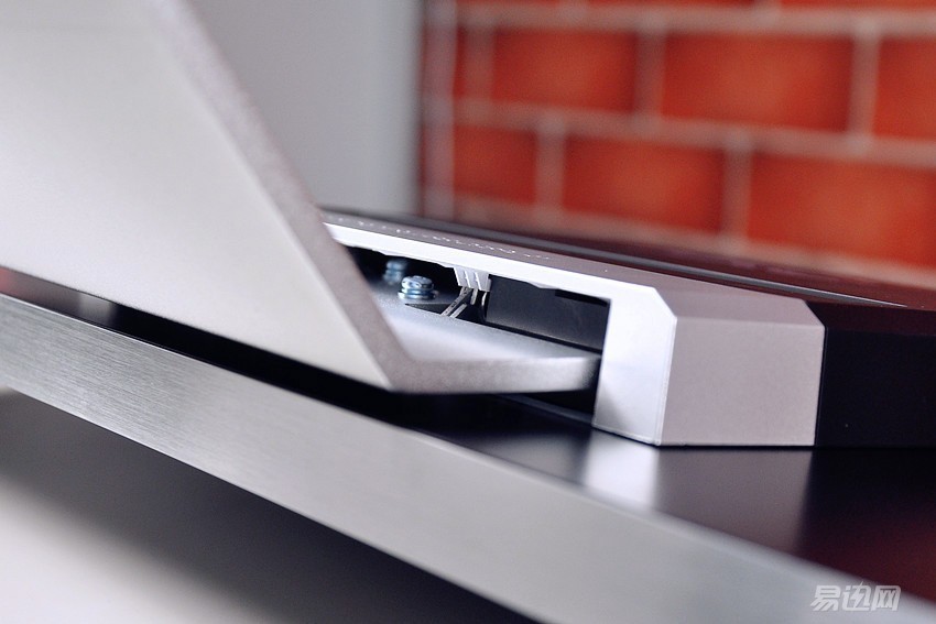 专门为设计师提供的一款显示器,设计师为什么喜欢苹果电脑