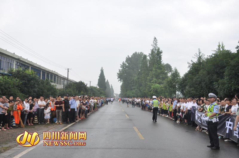 维和烈士李磊全程视频,维和军人李磊牺牲