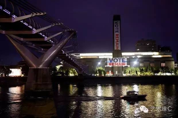 英国女性夏季服装风格特点,英国女性夏天穿衣打扮