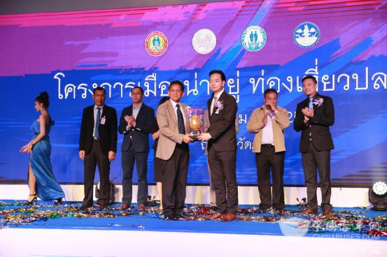 申龙客车标志,泰国申龙客车