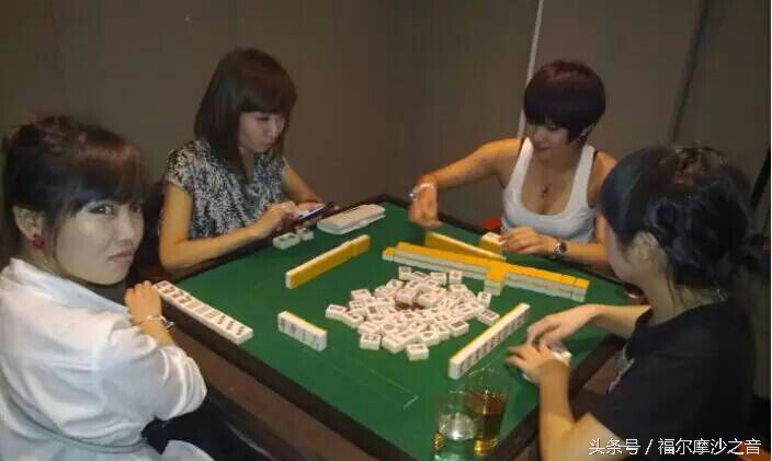 老婆沉迷麻将不理娃完整版,老婆沉迷游戏无法自拔该怎么办