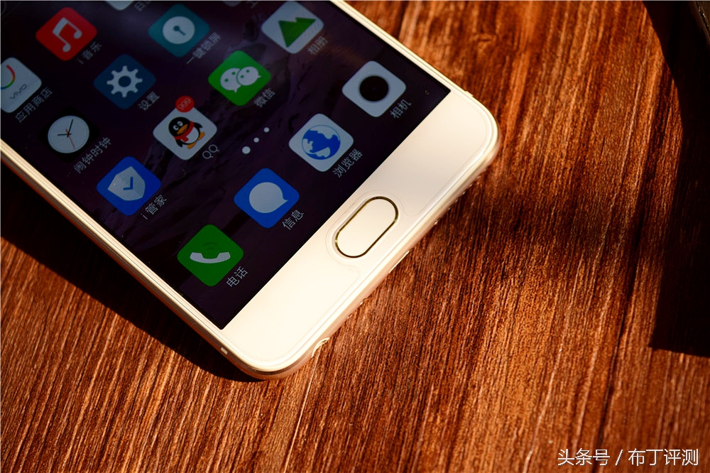 不止是1600万像素柔光自拍，vivox7全面体验评测！