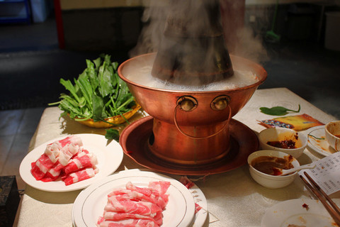 清凉夏日吃火锅,夏日推荐火锅