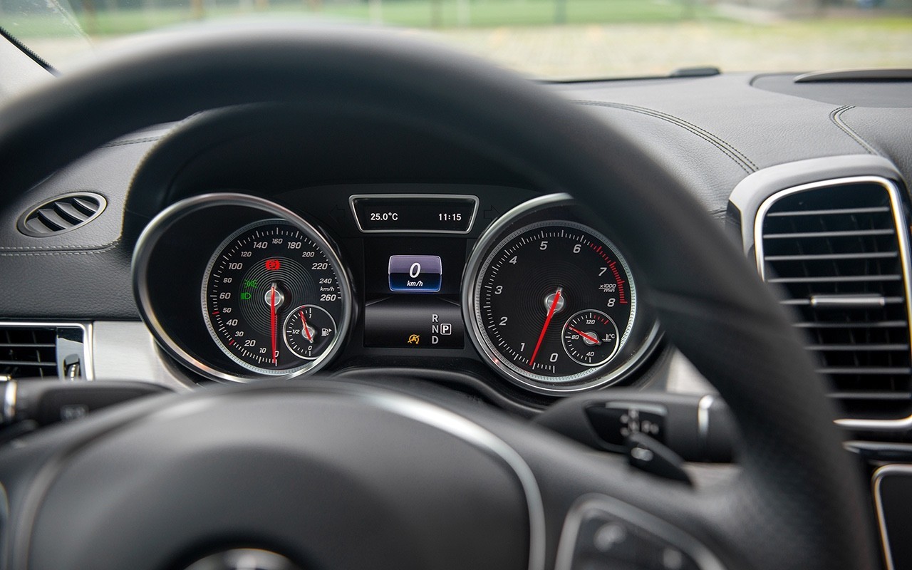 2022款奔驰gle450试驾视频,2024款奔驰gle400试驾测评